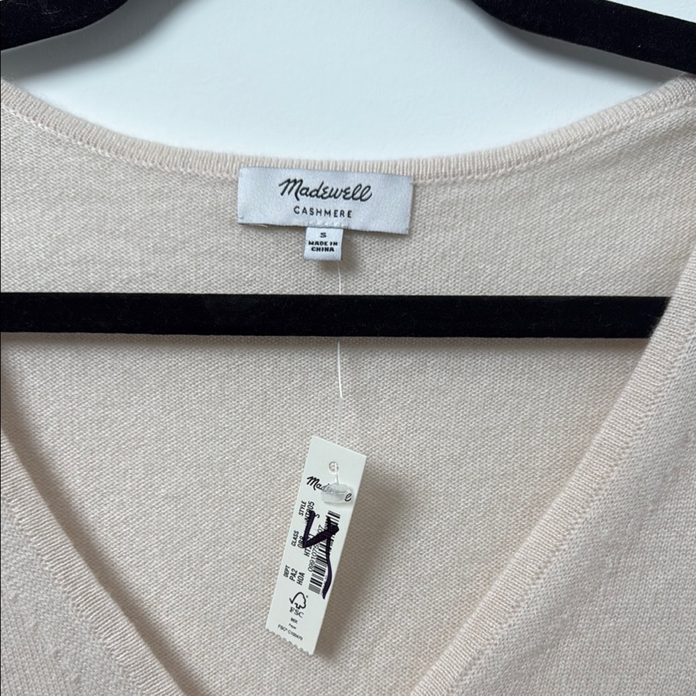 Madewell Cashmere V-Neck Puff-Sleeve Sweater Tee - Picture 3 of 4